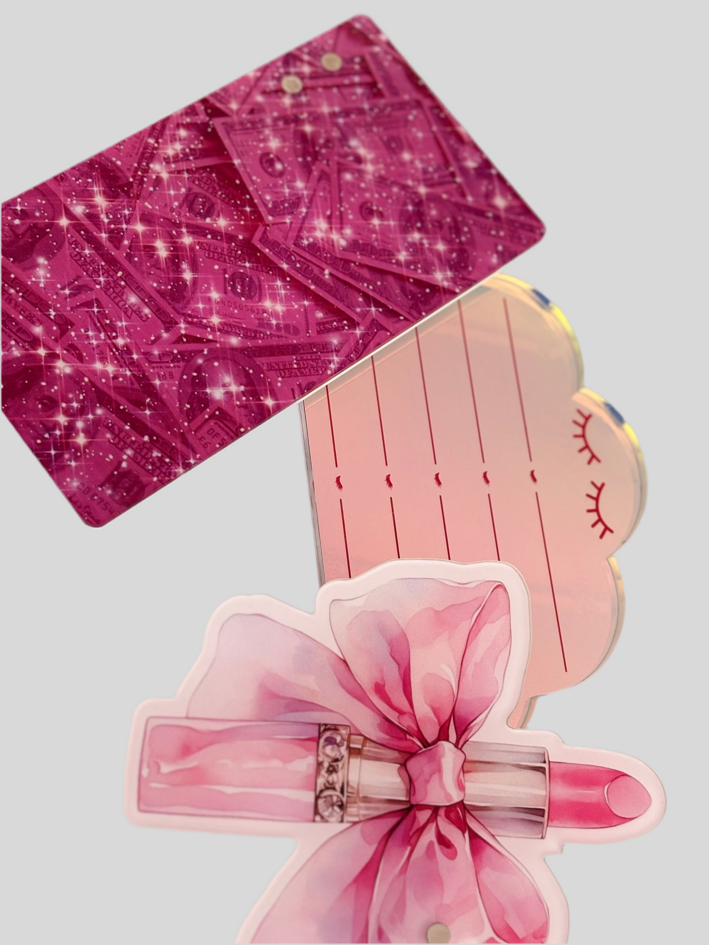 Lash tile with magnet